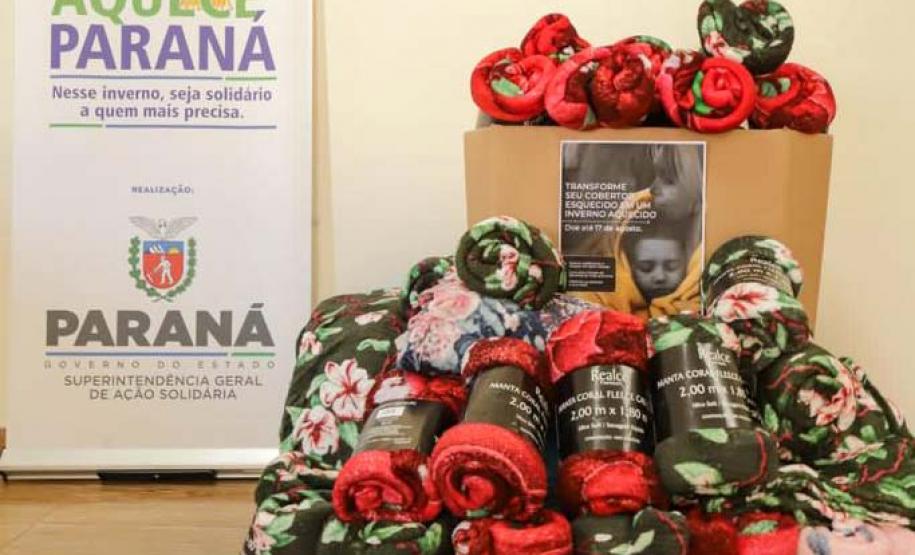 Aquece Paraná: Governo do Estado reforça campanha de doação de roupas e cobertores