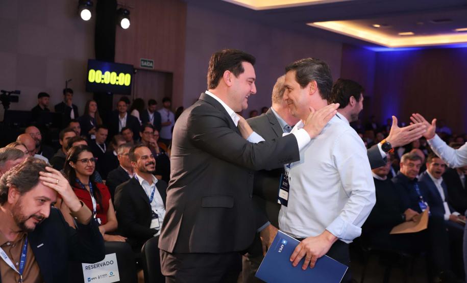 Paraná e Espírito Santo firmam acordo para trocar experiências na área de inovação