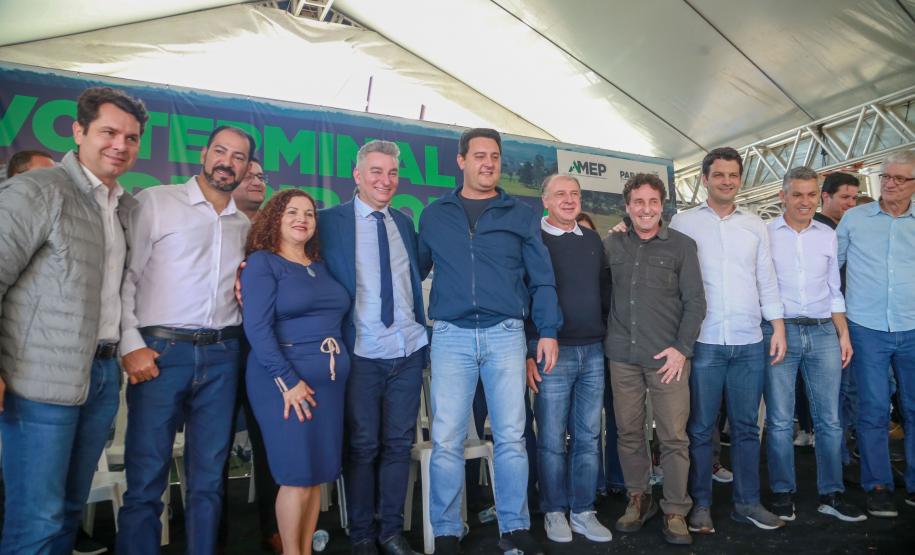 Mais moderno e quatro vezes maior: governador inaugura novo terminal de Piraquara