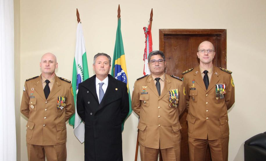 Polícia Militar do Paraná comemora 169 anos com solenidade no Guatupê