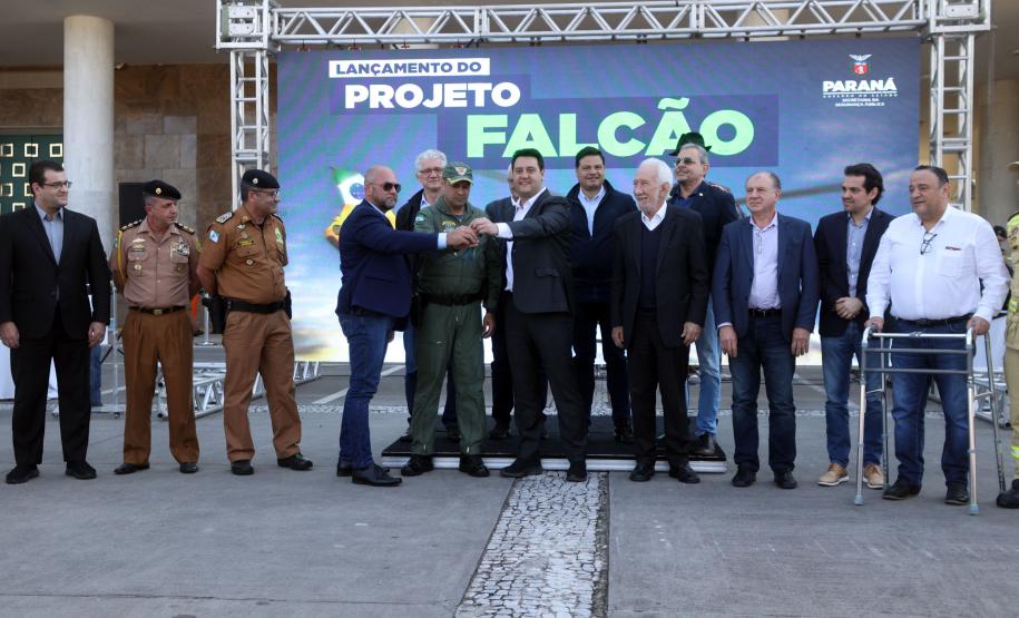 Projeto Falcão reforça policiamento do Paraná com helicópteros superequipados