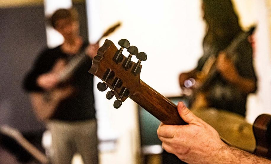 Nova coreografia do Balé Guaíra, música, cinema e teatro estão na programação cultural
