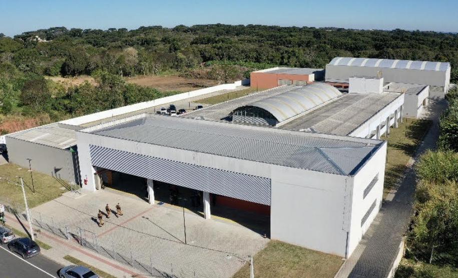 Governo inaugura última escola paralisada pela Operação Quadro Negro, em Campo Largo