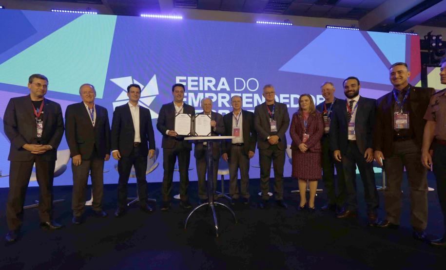 Para facilitar abertura de empresas, decreto dispensa licenças de mais de 770 CNAEs