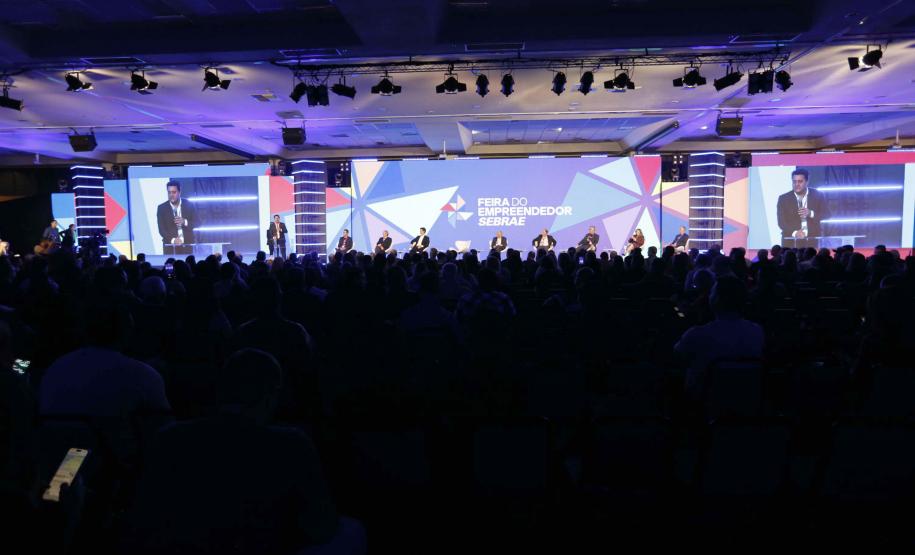 Para facilitar abertura de empresas, decreto dispensa licenças de mais de 770 CNAEs