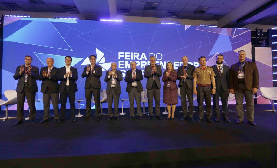 Para facilitar abertura de empresas, decreto dispensa licenças de mais de 770 CNAEs