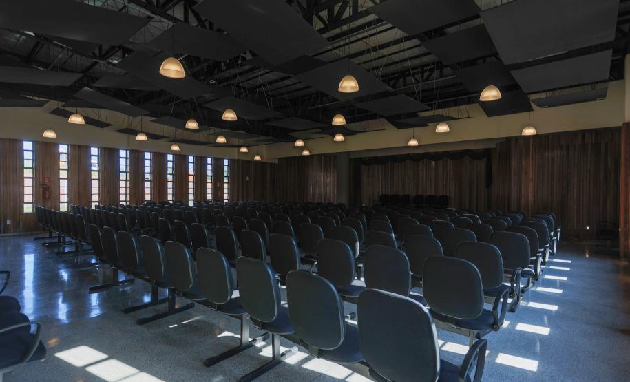 Governador inaugura escola estadual com capacidade para 900 estudantes em Ortigueira