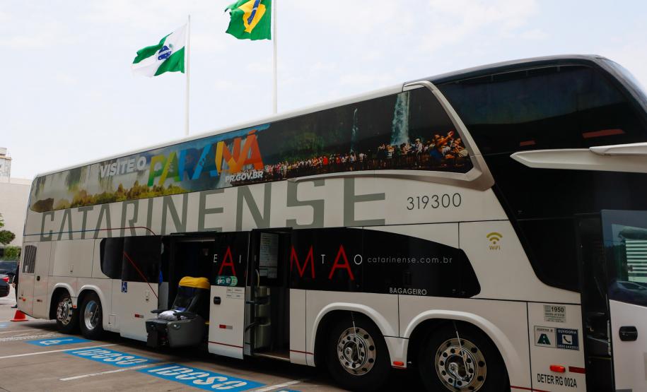 Campanha com empresa de ônibus promove atrações turísticas do Paraná