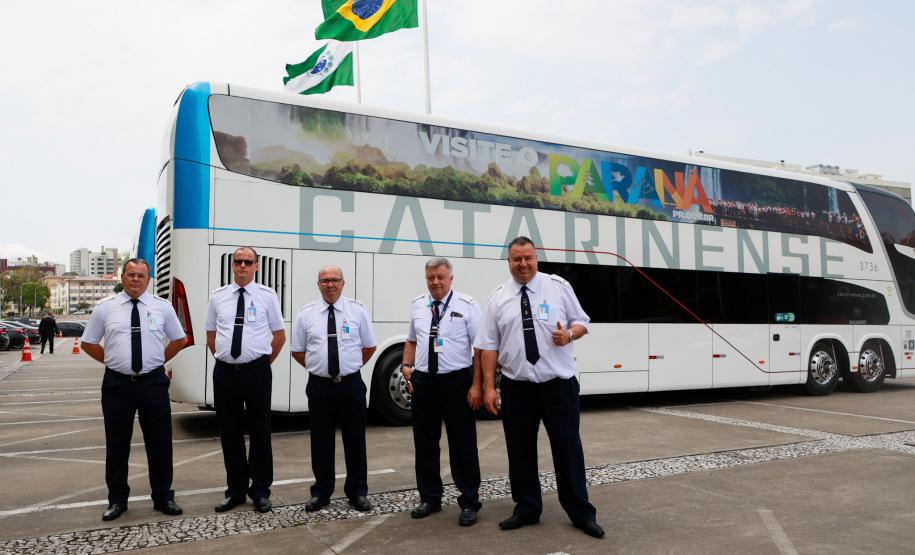Campanha com empresa de ônibus promove atrações turísticas do Paraná