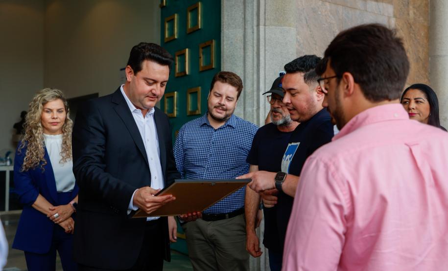 Campanha com empresa de ônibus promove atrações turísticas do Paraná