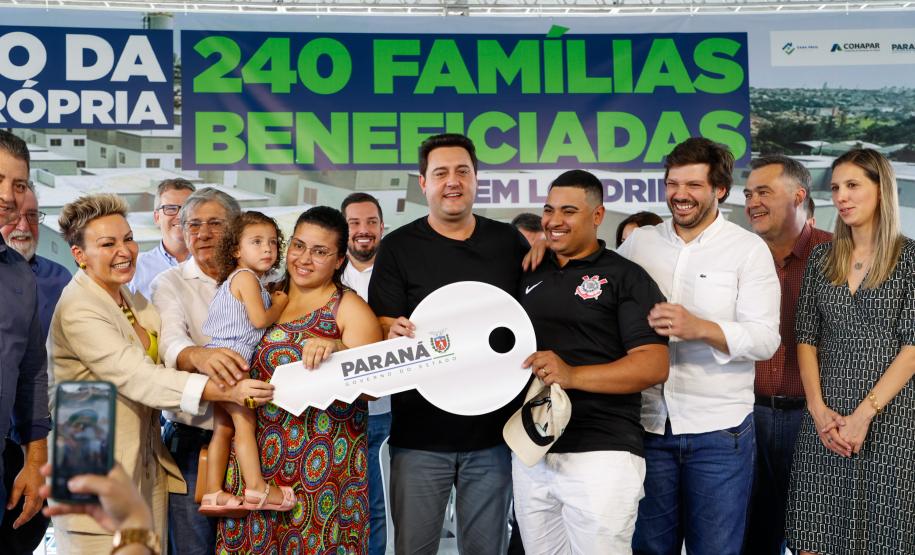 Estado ajuda 166 famílias a comprarem apartamentos novos em Londrina