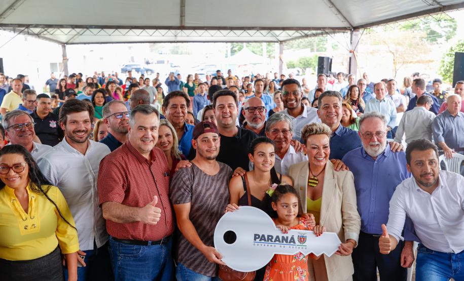 Estado ajuda 166 famílias a comprarem apartamentos novos em Londrina