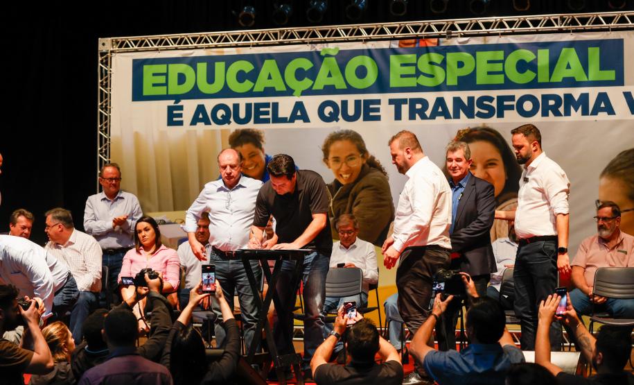 Governo do Estado vai destinar R$ 1,9 bilhão para educação especial até 2027