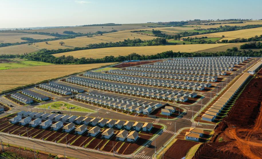 Com recursos do Estado para entrada, 468 famílias conquistam casa própria em Arapongas