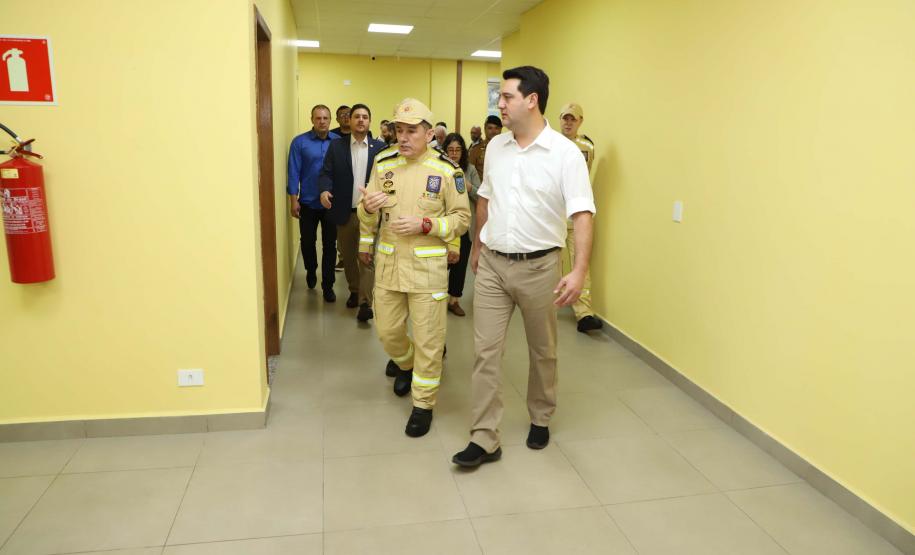 Governador inaugura nova sede do Corpo de Bombeiros de Foz do Iguaçu, a maior do Estado