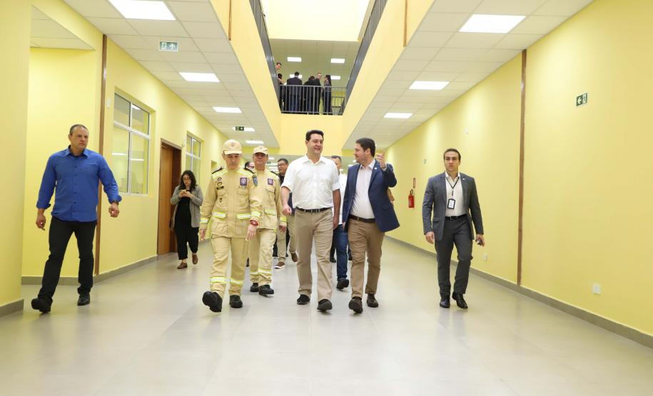 Governador inaugura nova sede do Corpo de Bombeiros de Foz do Iguaçu, a maior do Estado