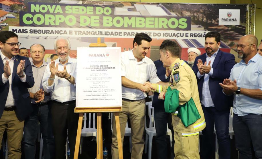 Governador inaugura nova sede do Corpo de Bombeiros de Foz do Iguaçu, a maior do Estado