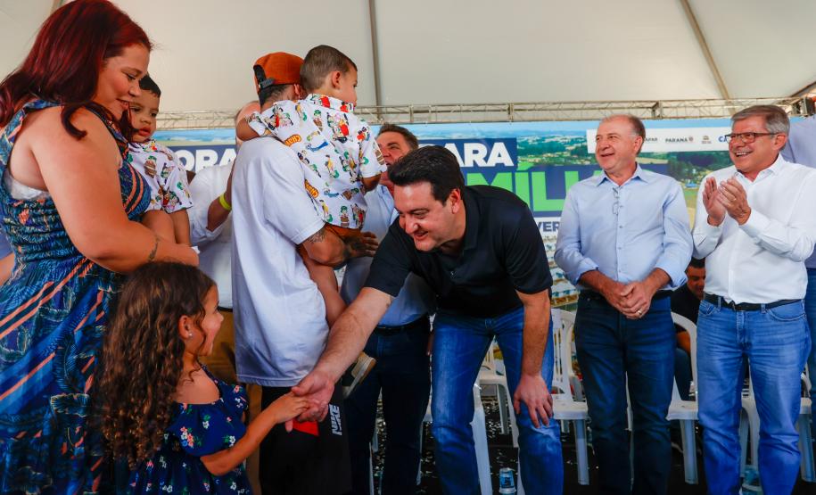 Com recursos do Estado para entrada, 468 famílias conquistam casa própria em Arapongas