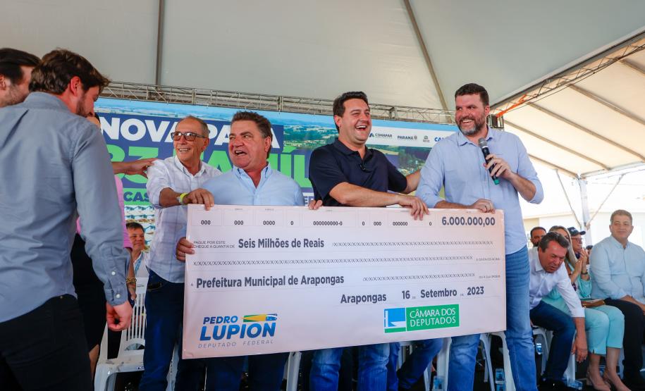 Com recursos do Estado para entrada, 468 famílias conquistam casa própria em Arapongas