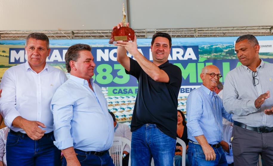 Com recursos do Estado para entrada, 468 famílias conquistam casa própria em Arapongas