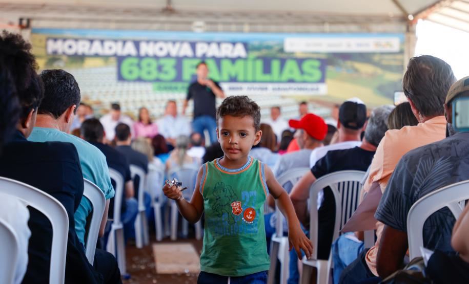 Com recursos do Estado para entrada, 468 famílias conquistam casa própria em Arapongas