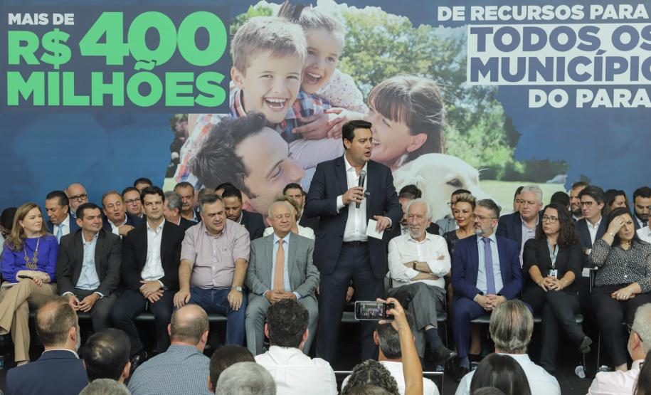 Estado repassa R$ 455 milhões aos 399 municípios para novas ações de saúde e educação