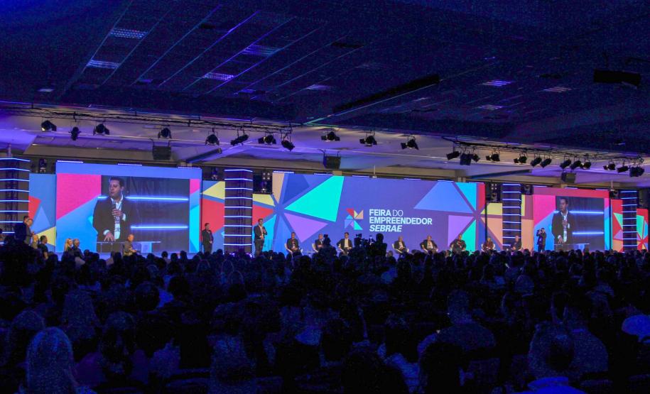 Para facilitar abertura de empresas, decreto dispensa licenças de mais de 770 CNAEs