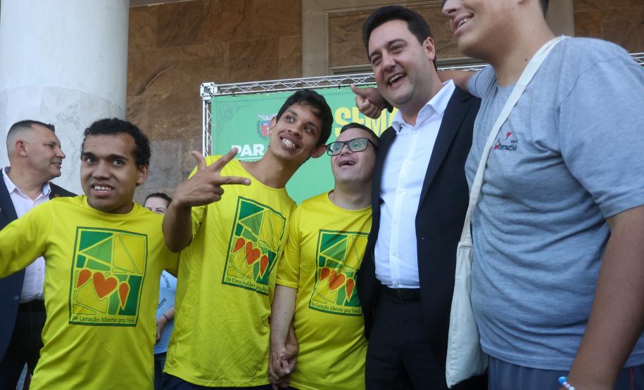 Em solenidade em Curitiba, governador abre comemorações da Semana da Pátria