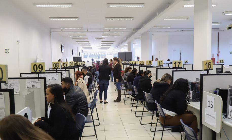 Agências do Trabalhador ofertam 15,3 mil vagas; confira as oportunidades na sua região
