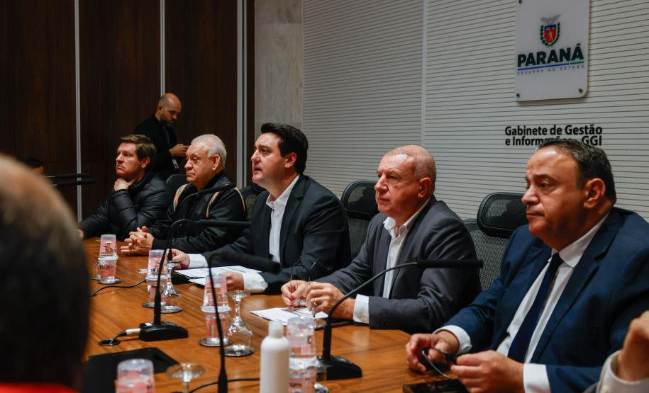 Governador anuncia R$ 30 milhões para recuperação de estradas rurais