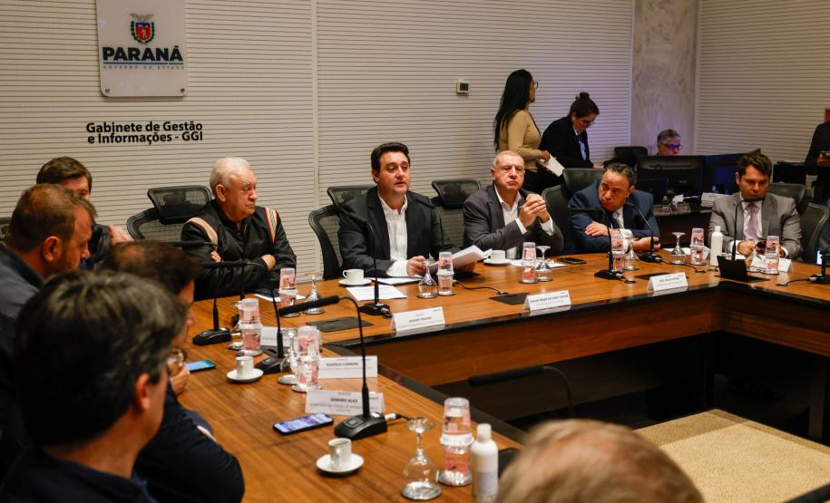 Governador anuncia R$ 30 milhões para recuperação de estradas rurais