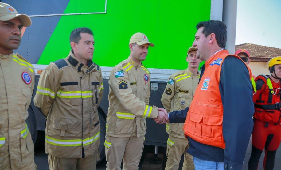 Em União da Vitória, governador Ratinho Junior anuncia pacote para auxílio às vítimas de enchentes