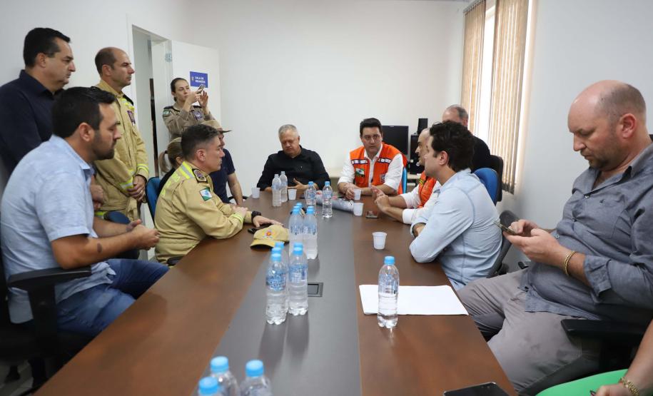 Governador acompanha atendimento à população de Dois Vizinhos e reforça apoio a municípios