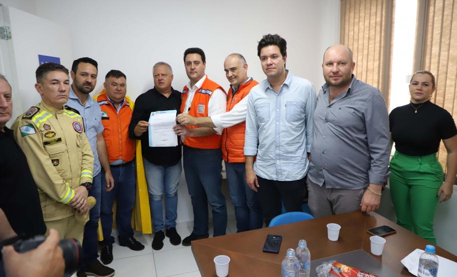 Governador acompanha atendimento à população de Dois Vizinhos e reforça apoio a municípios