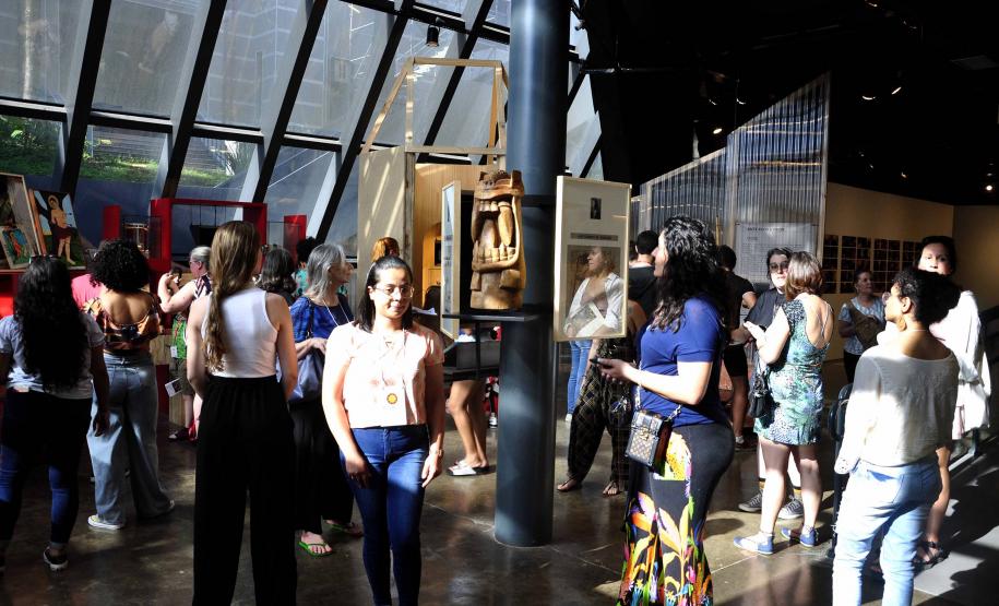 Agenda cultural tem Almir Sater, Porta dos Fundos e festa literária da Biblioteca Pública
