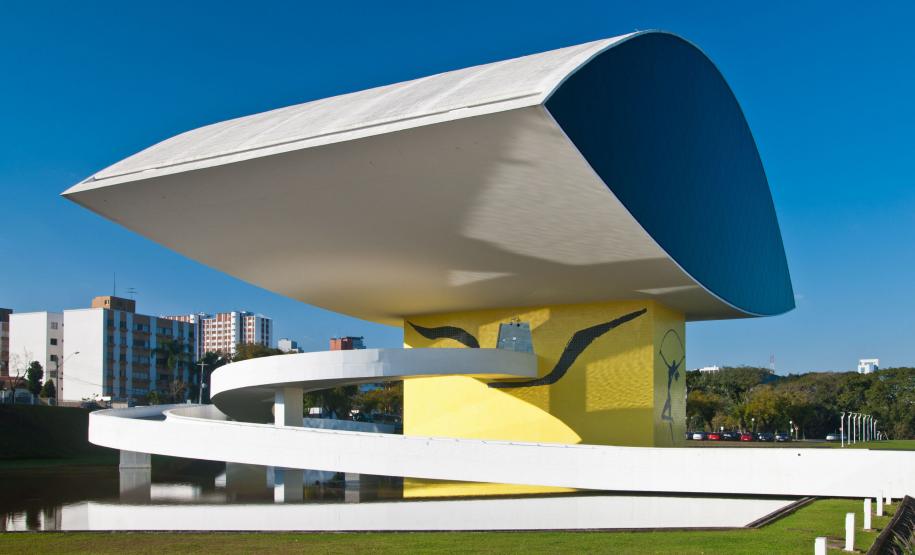 Agenda cultural tem Almir Sater, Porta dos Fundos e festa literária da Biblioteca Pública