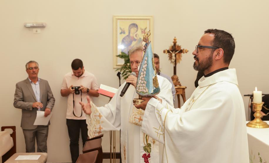 Palácio Iguaçu recebe imagem peregrina de Nossa Senhora do Rocio, Padroeira do Paraná