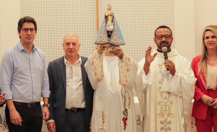 Palácio Iguaçu recebe imagem peregrina de Nossa Senhora do Rocio, Padroeira do Paraná