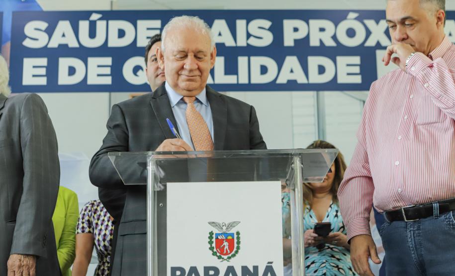 Governador libera mais R$ 403 milhões para a saúde e entrega novos carros e ambulâncias