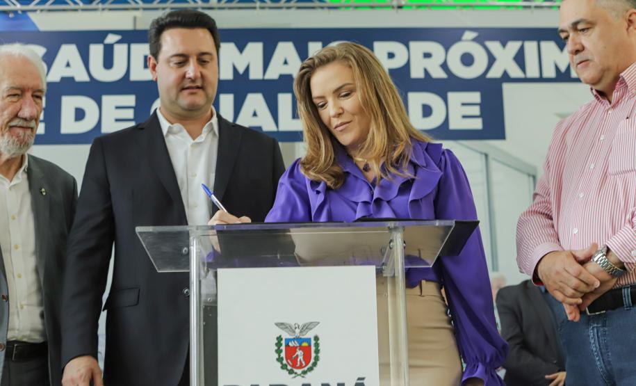 Governador libera mais R$ 403 milhões para a saúde e entrega novos carros e ambulâncias