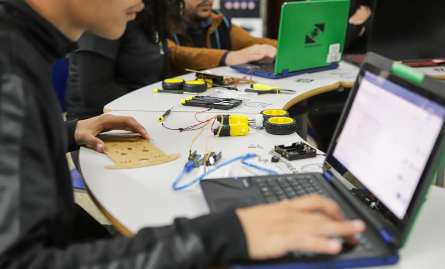 Rede estadual oferta 50 mil vagas em cursos técnicos; inscrições terminam dia 23