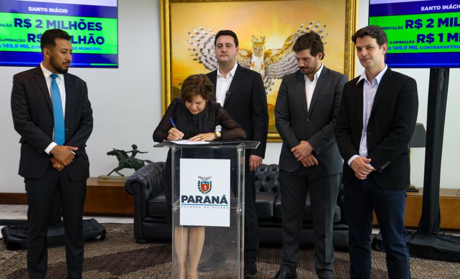 Asfalto Novo, Vida Nova: governador libera R$ 45,3 milhões para 11 municípios