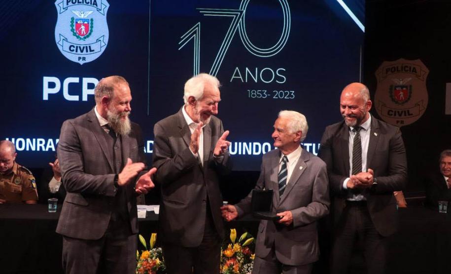 Governo comemora 170 anos da Polícia Civil do Paraná com homenagens e reconhecimento