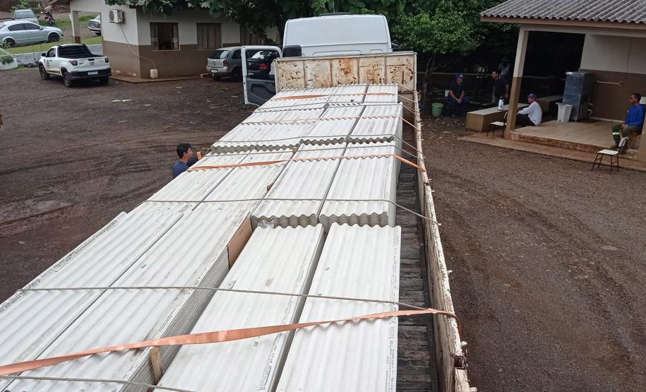 A Defesa Civil do Paraná divulgou um balanço neste domingo (08) que aponta 40 municípios afetados pelos eventos meteorológicos que atingem o estado desde o ultimo diz 03. A estimativa é que mais de 13 mil pessoas tenham sido afetadas pelo mau tempo