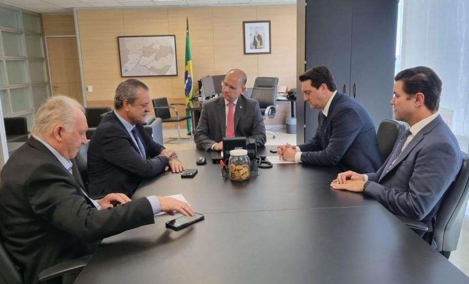 Em Brasília, governador busca apoio para reforçar atendimento aos afetados pelas chuvas