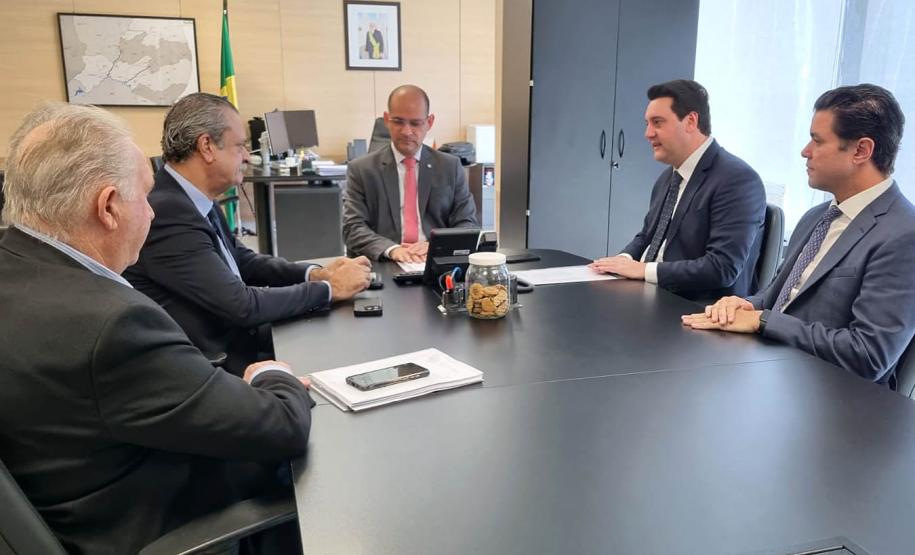 Em Brasília, governador busca apoio para reforçar atendimento aos afetados pelas chuvas