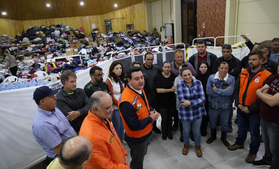 Governador visita São Mateus do Sul, uma das cidades mais afetadas pelas chuvas