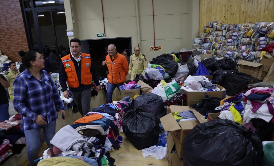 Governador visita São Mateus do Sul, uma das cidades mais afetadas pelas chuvas