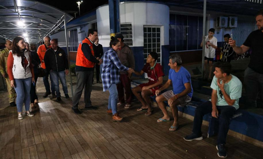 Governador visita São Mateus do Sul, uma das cidades mais afetadas pelas chuvas