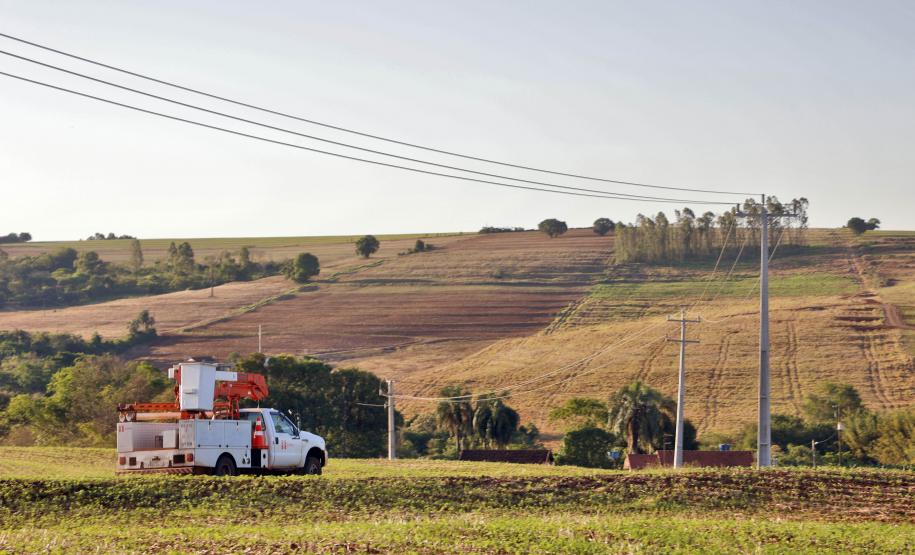 Com 14,5 mil km de redes, Paraná Trifásico chega a 87% dos municípios do Estado